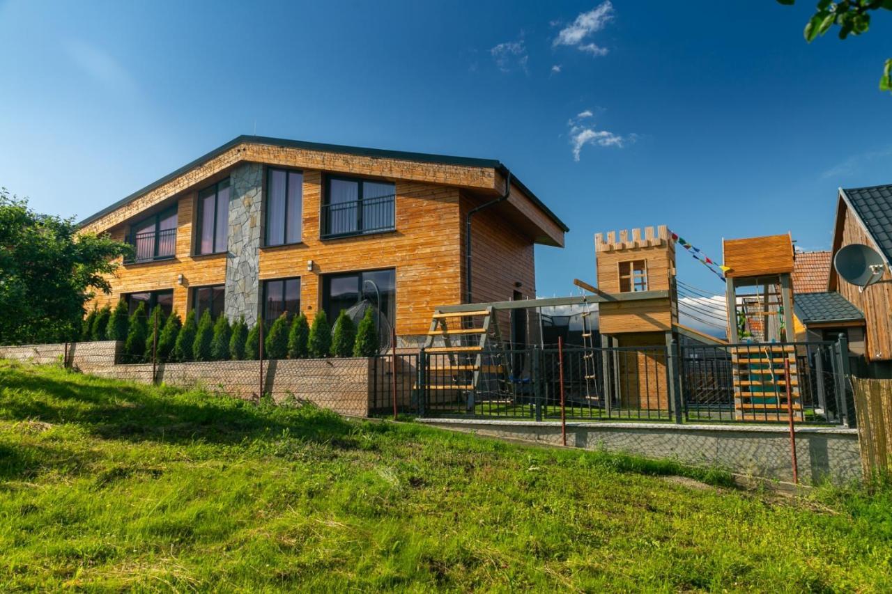 Apartments Pemikas II Липтовски-Микулаш Экстерьер фото